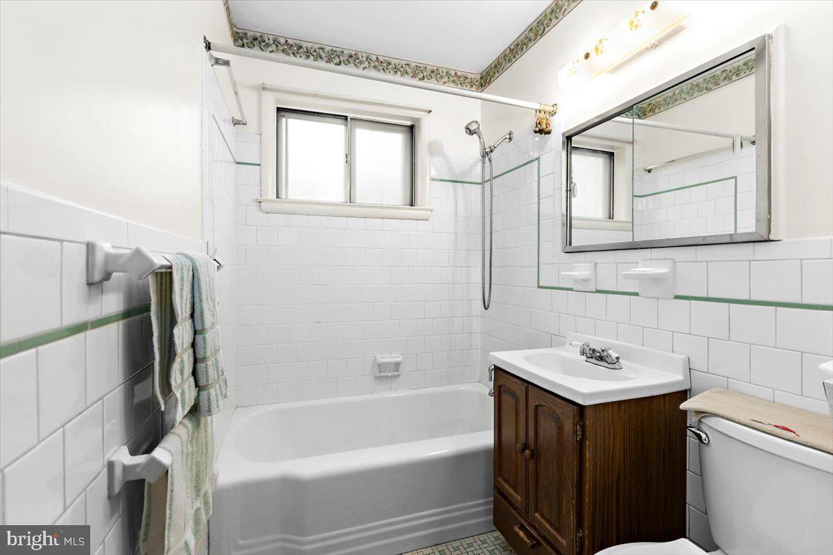 523 Kent Cir Property Photo 18