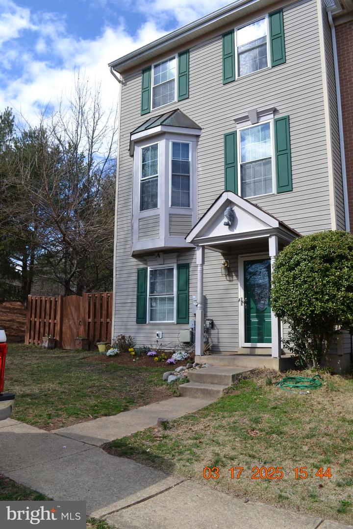 Call School Board Real Estate Listings Main Image