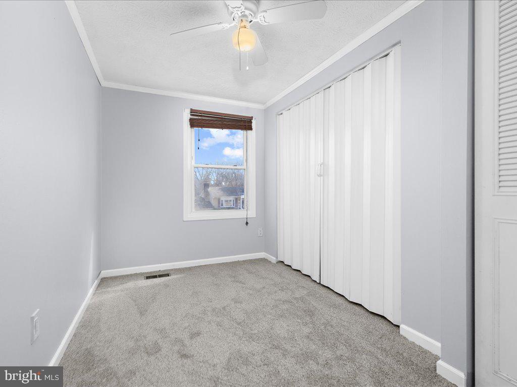 7806 Walnut Tree Rd Property Photo 13
