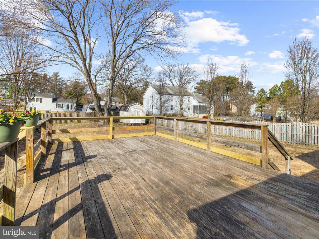 7806 Walnut Tree Rd Property Photo 18