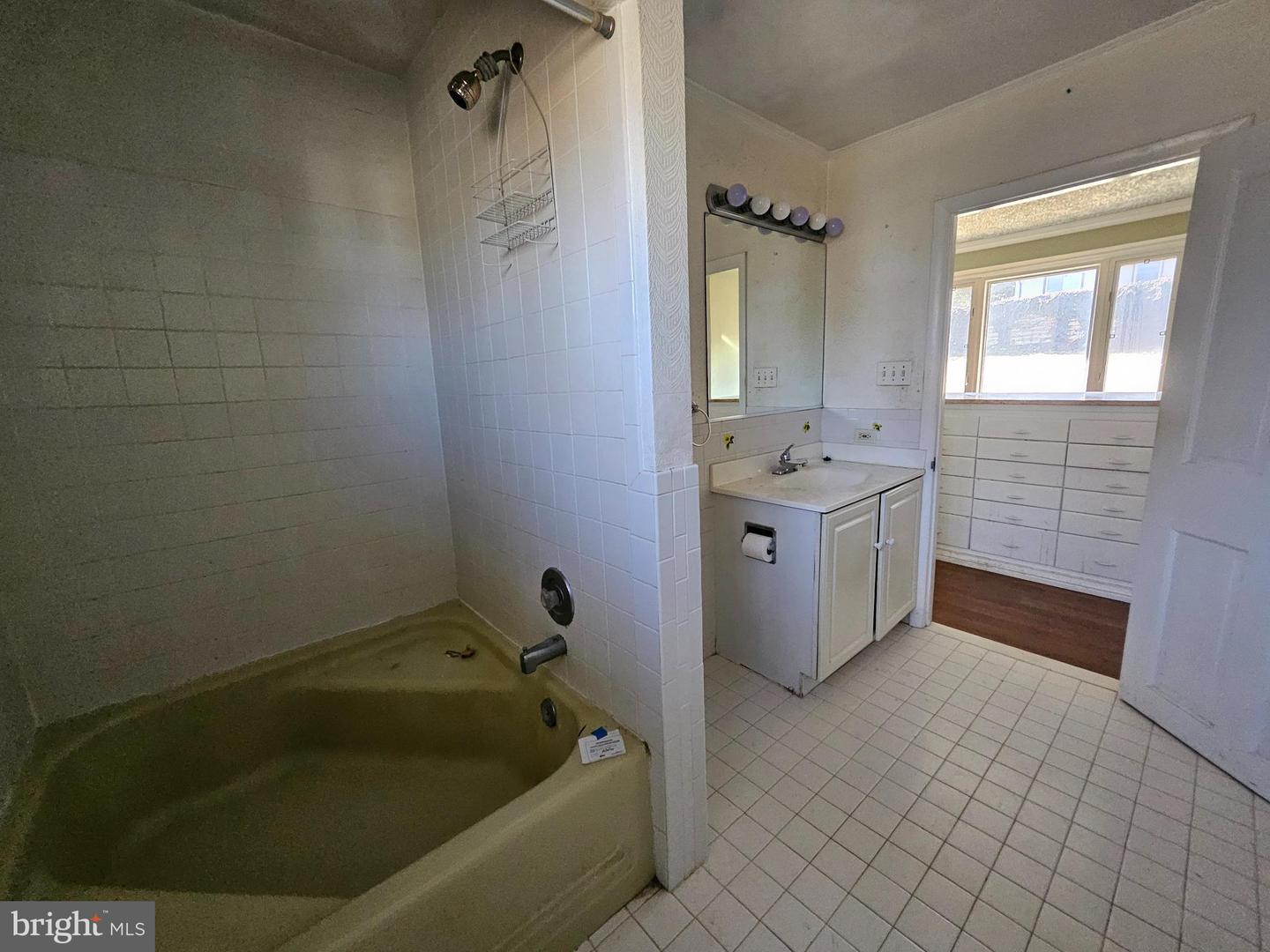 110 Woodside Rd Property Photo 16