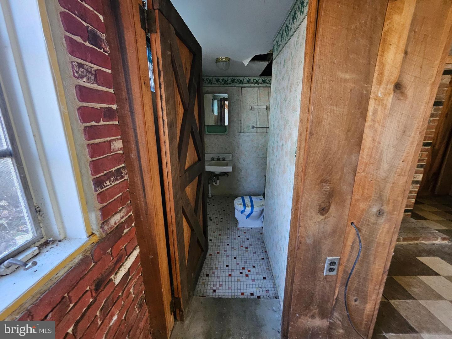 110 Woodside Rd Property Photo 25