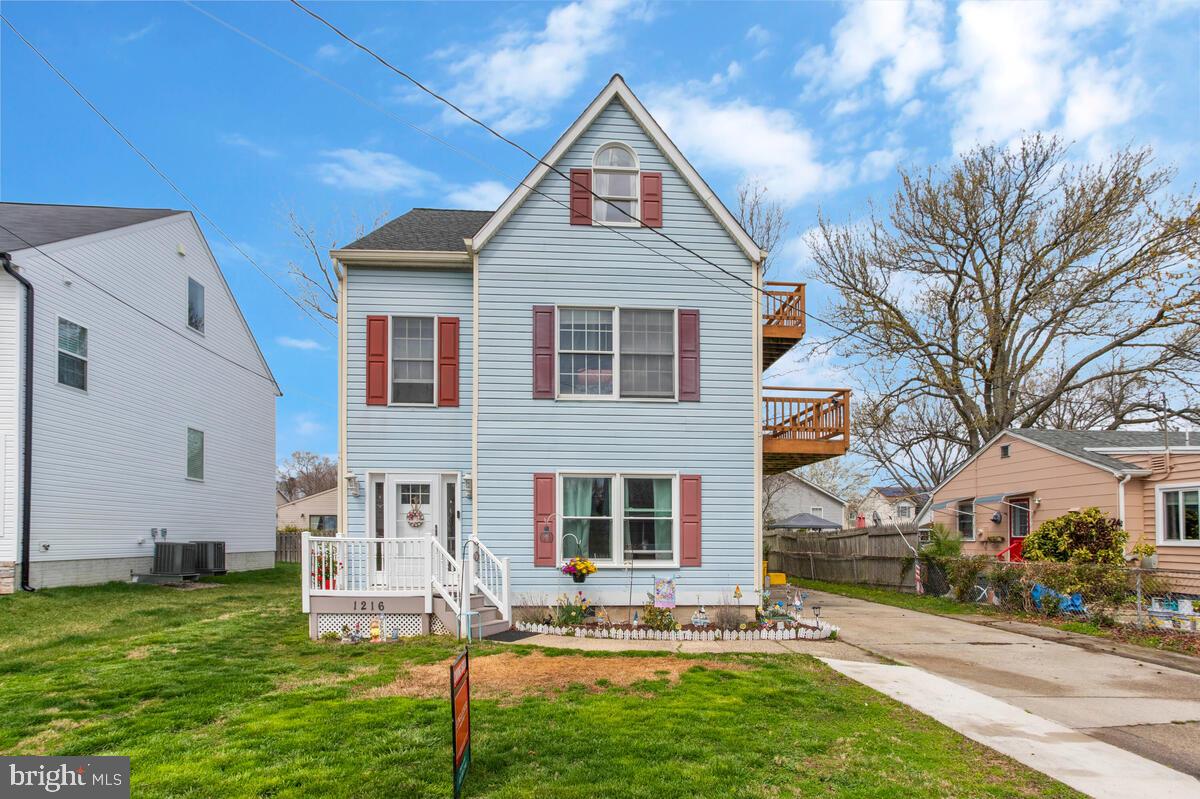 1216 Grove Ave Property Photo