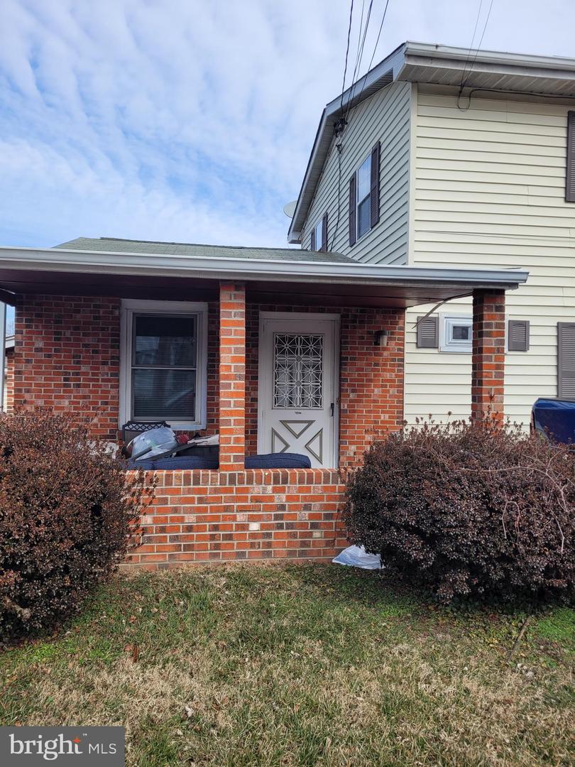 38 Governors Gate Property Photo 2
