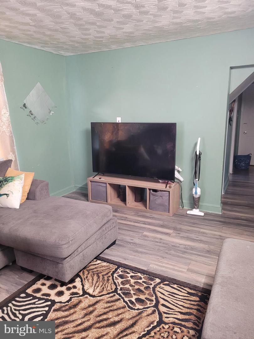 38 Governors Gate Property Photo 17