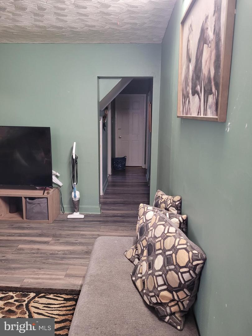 38 Governors Gate Property Photo 28