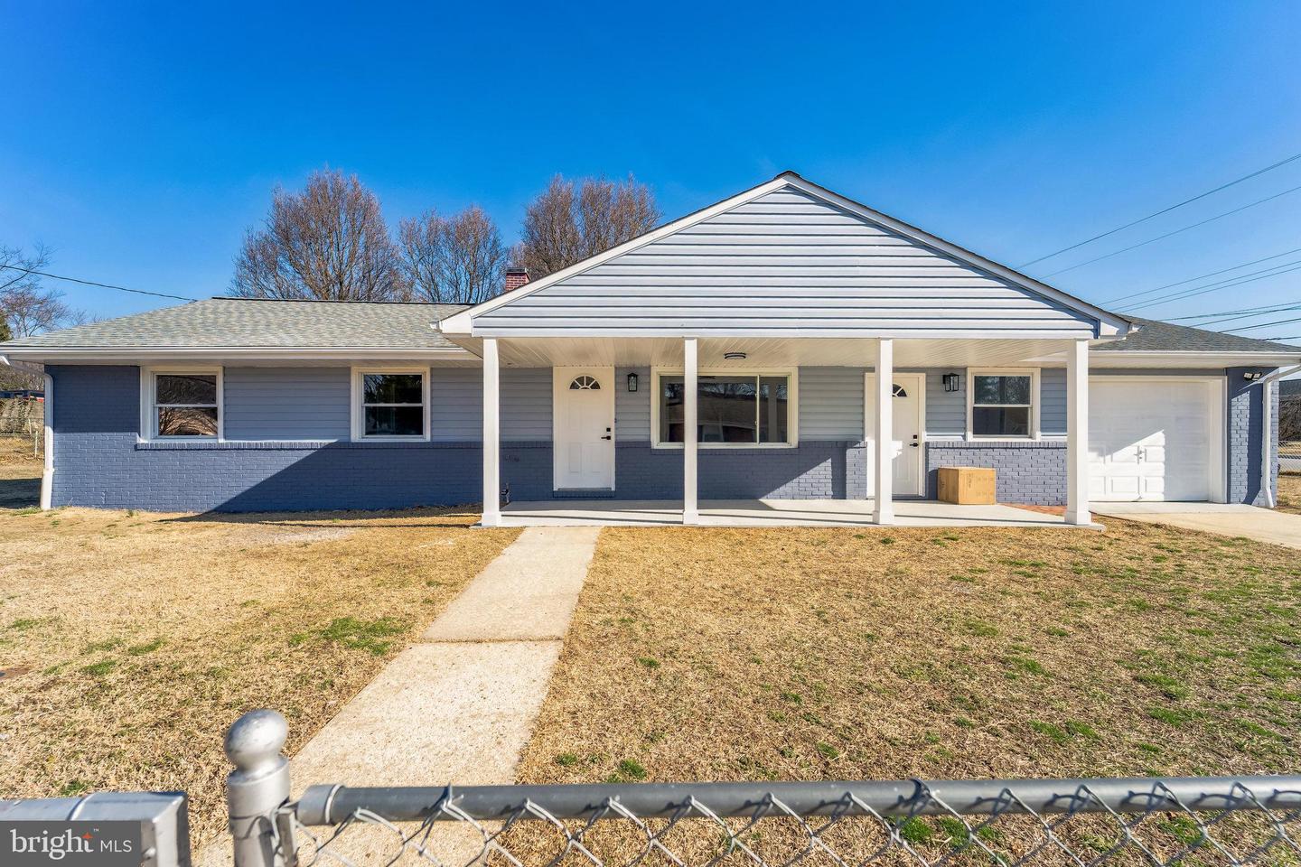 302 Longwood Ave Property Photo