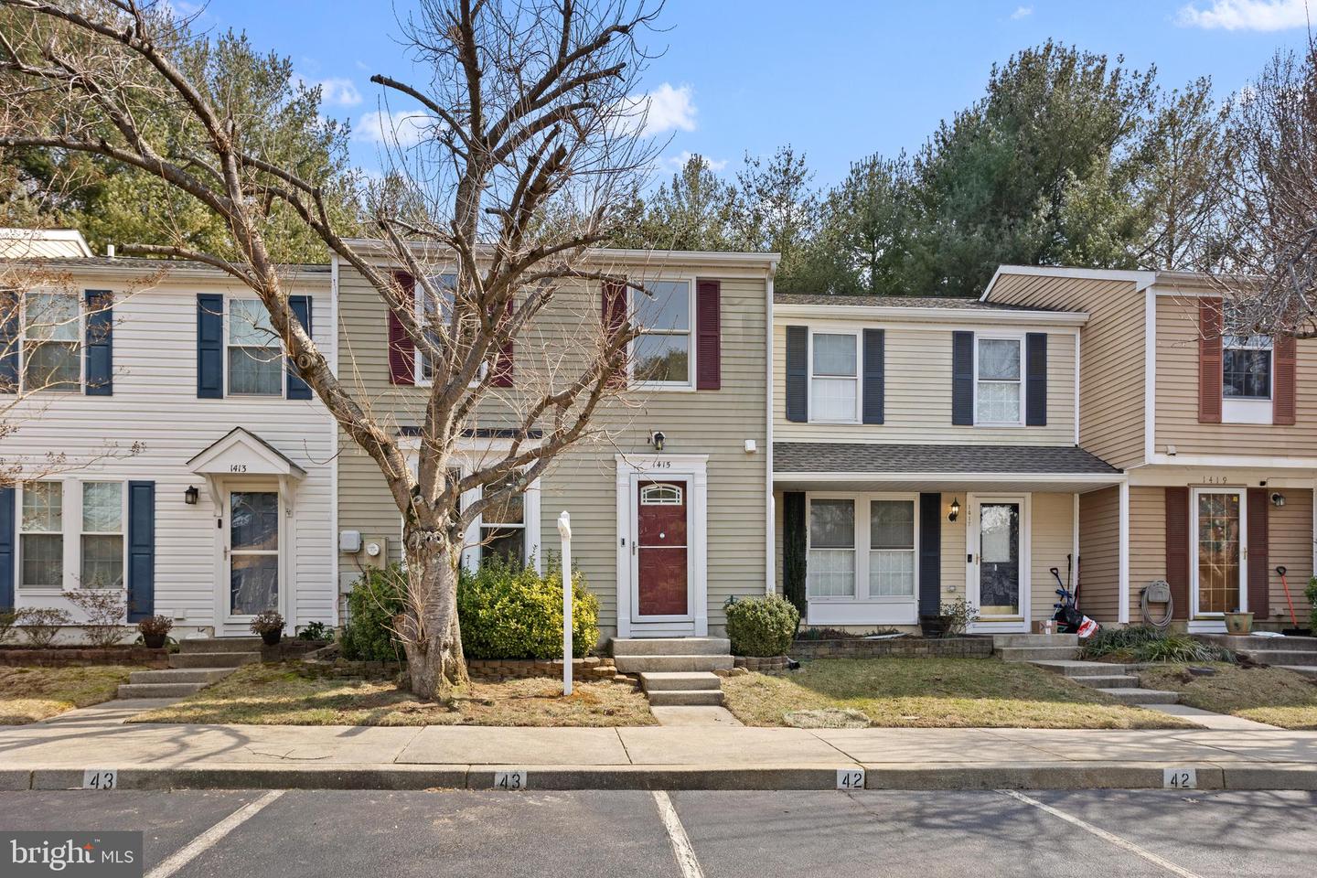 1415 Medinah Court Property Photo
