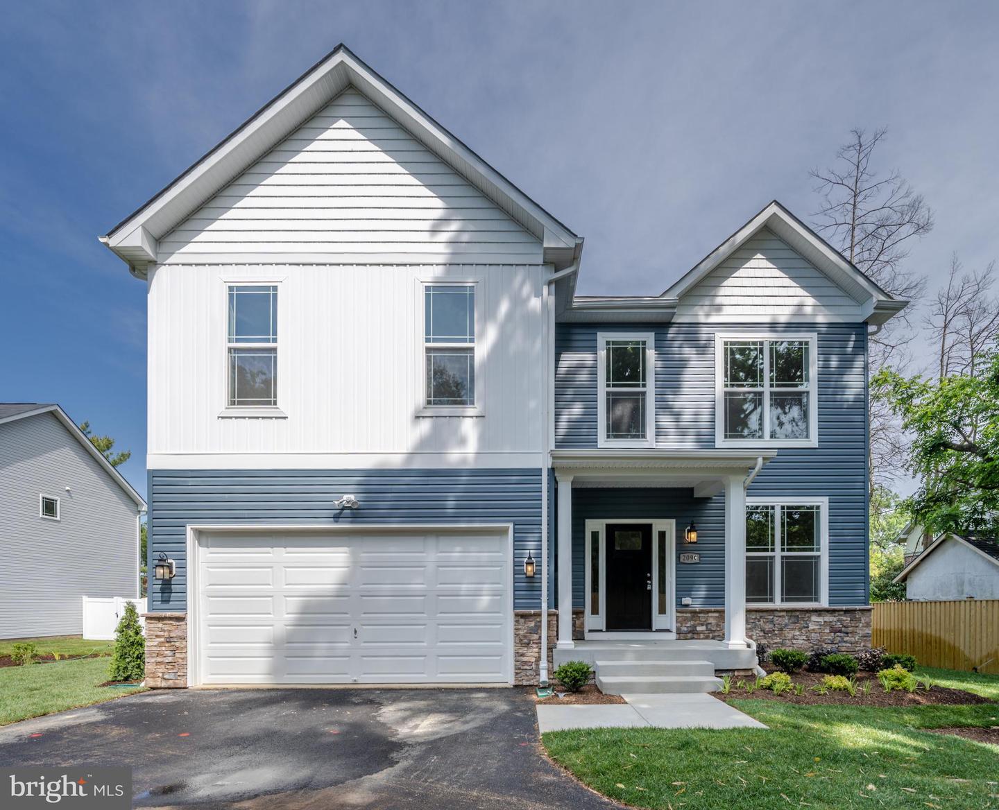 1941 Pometacom Drive - Sussex J Model Property Photo