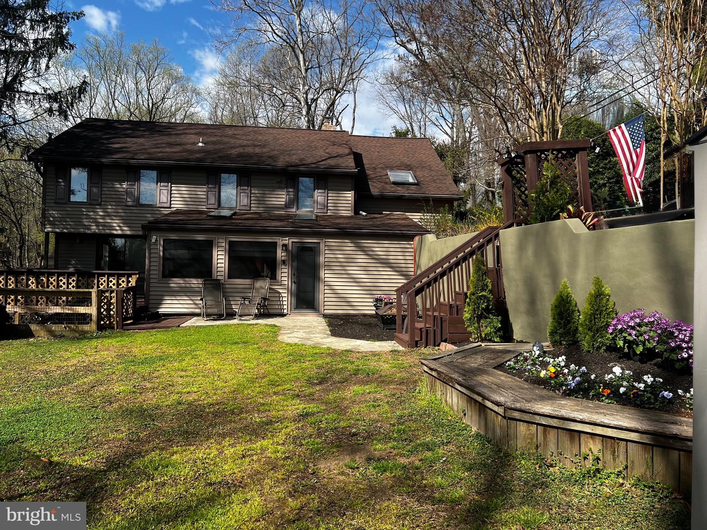 425 Mountain Rd Property Photo