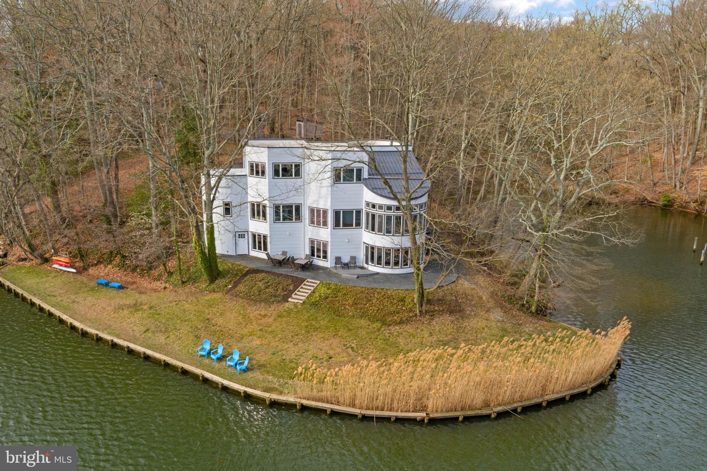 378 Forest Beach Rd Property Photo 42
