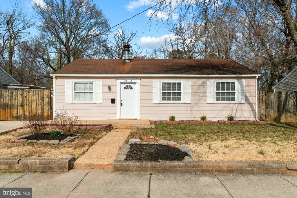 1912 Norwich Rd Property Photo