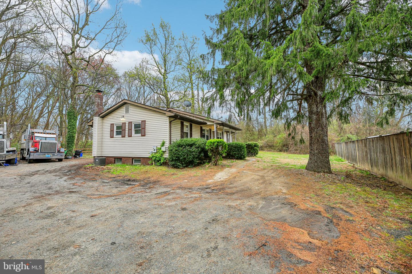 1109 Md Rt 3 North Ln Property Photo 3