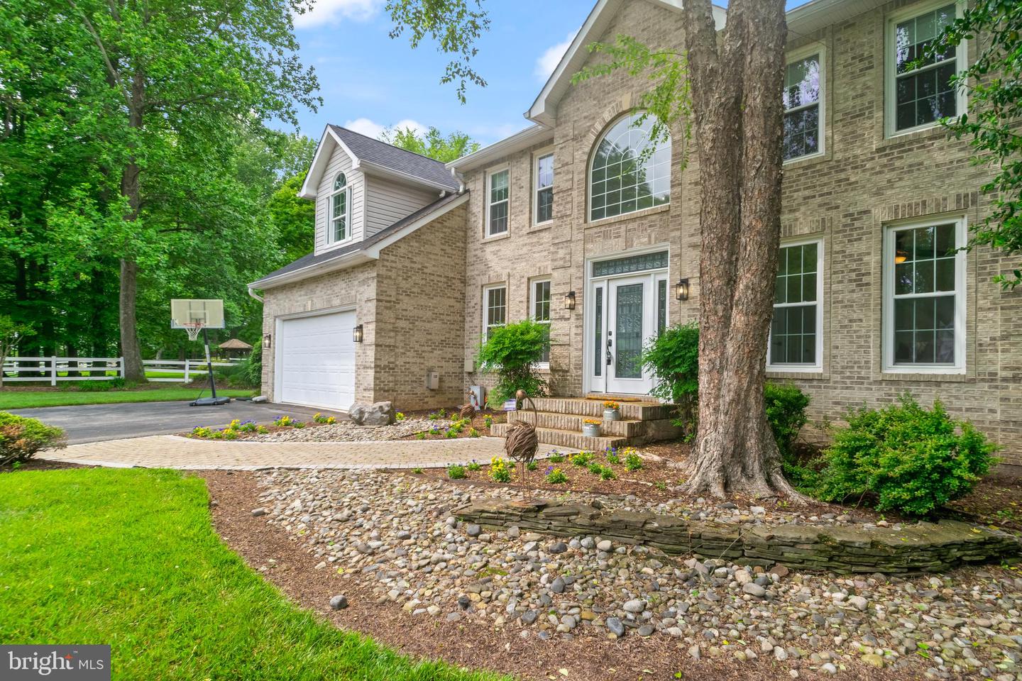 1800 Greer Ct Property Photo 1