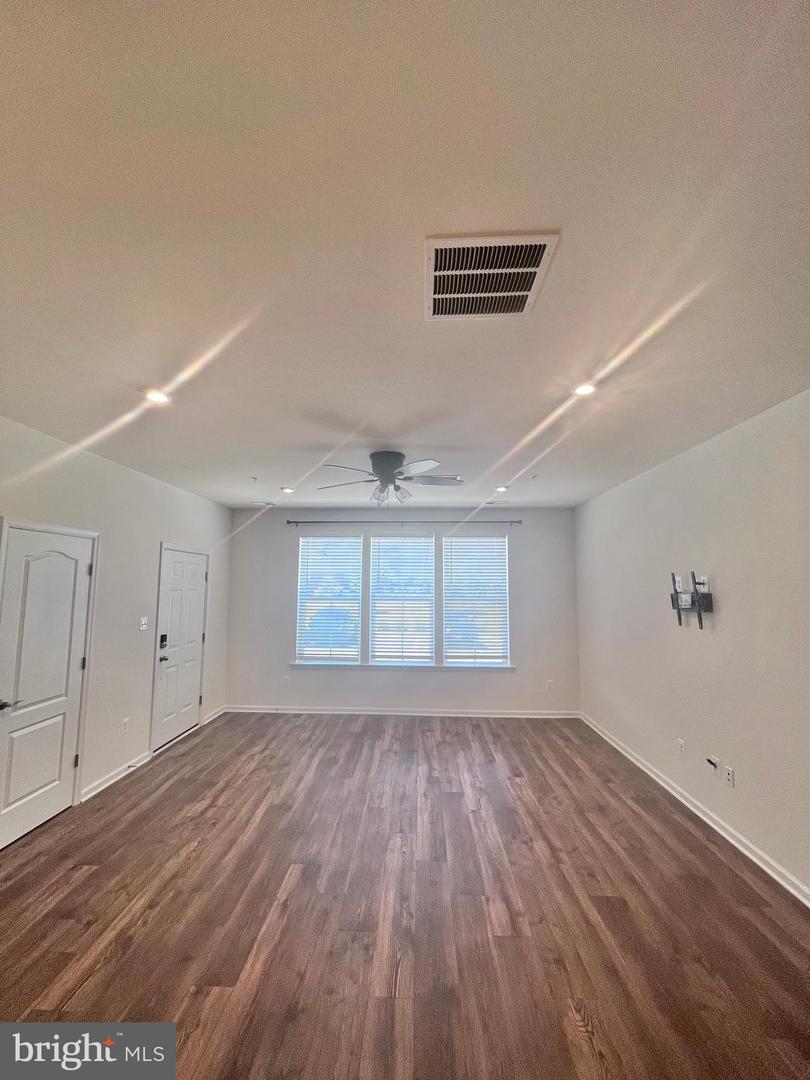 2828 Brewers Crossing Way Property Photo 16