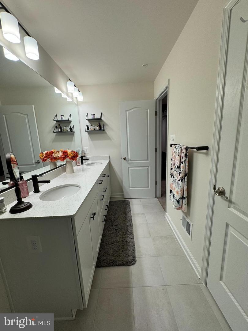 2828 Brewers Crossing Way Property Photo 26