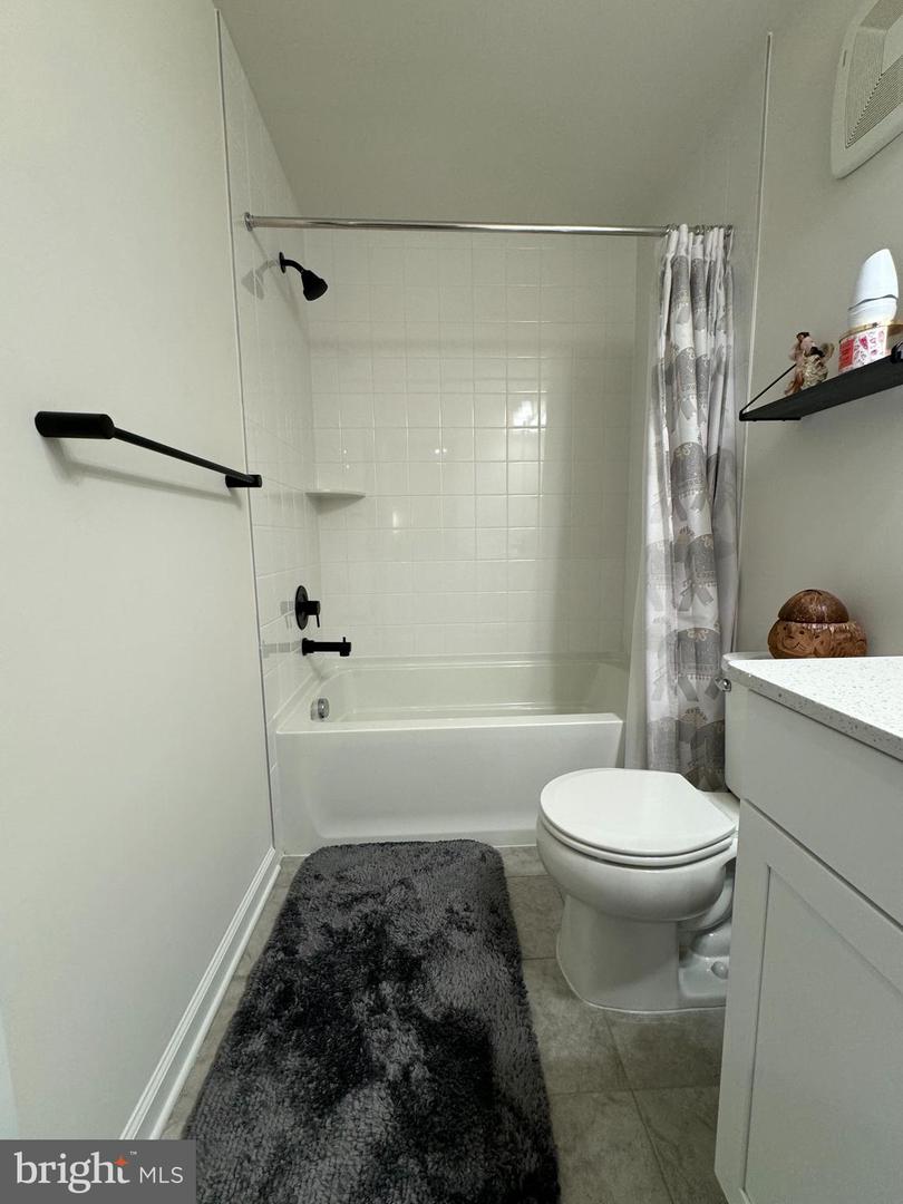 2828 Brewers Crossing Way Property Photo 34