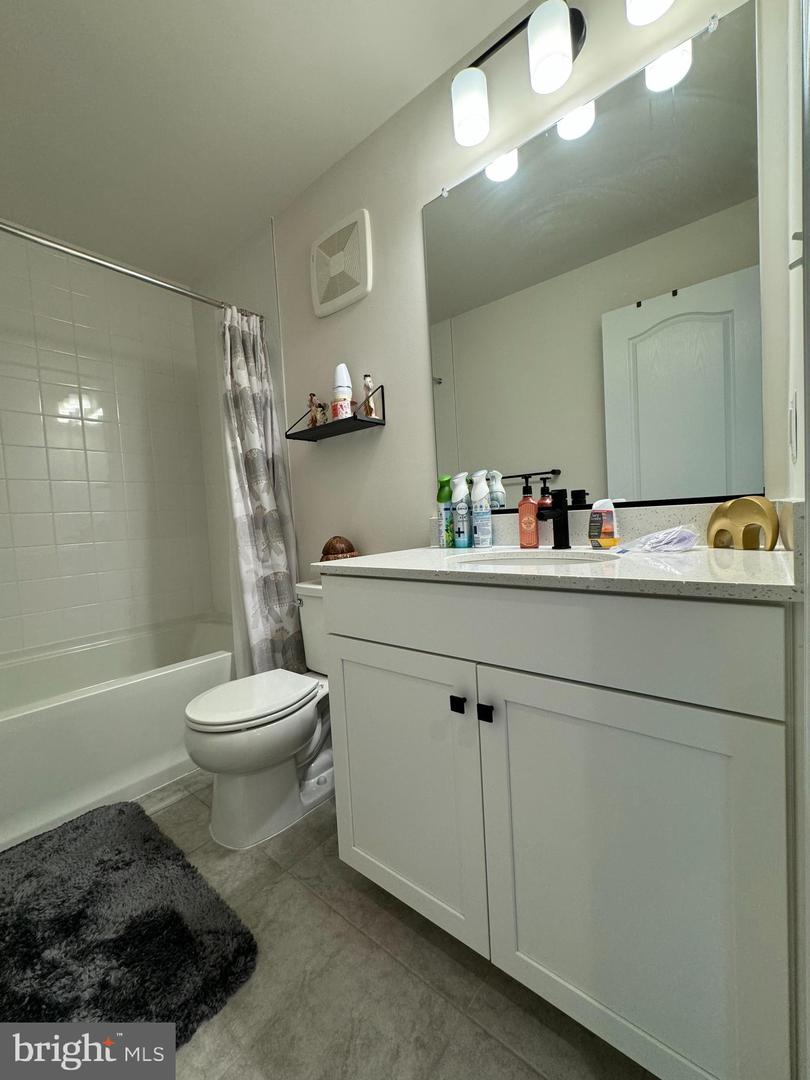 2828 Brewers Crossing Way Property Photo 36