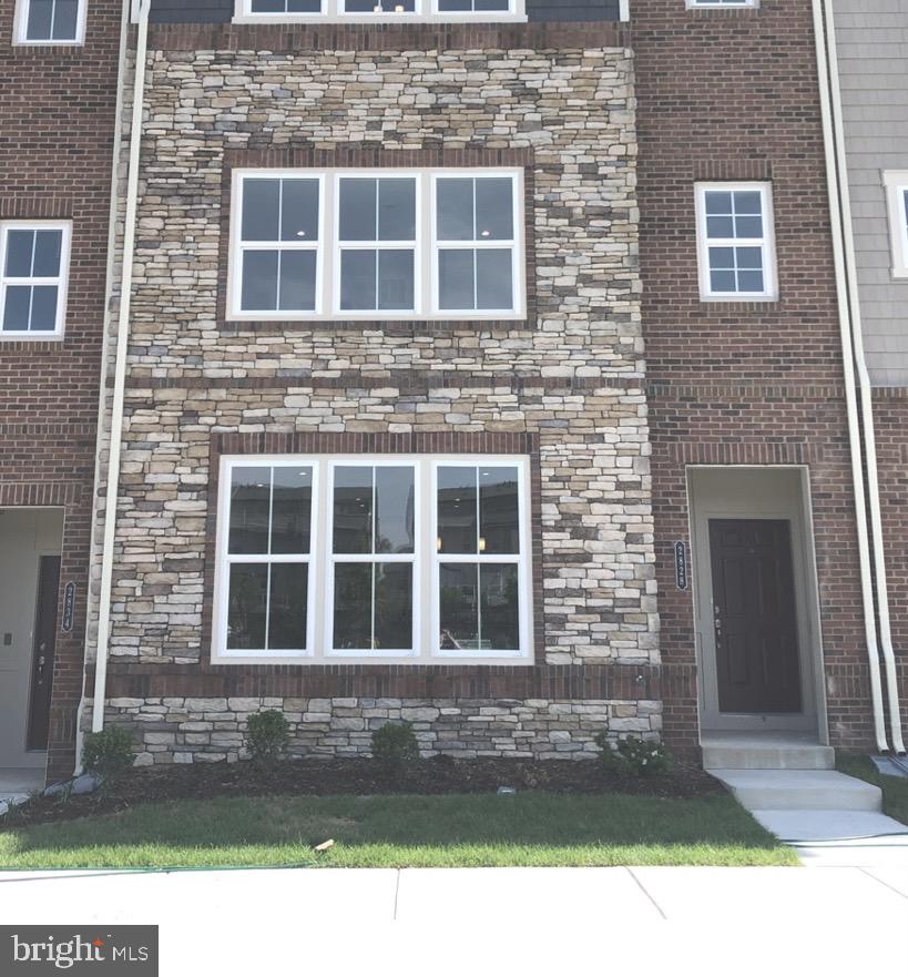 2828 Brewers Crossing Way Property Photo 38