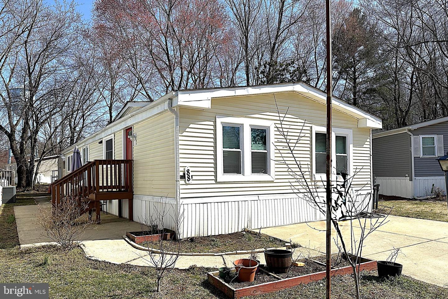 88 Edward Ln Property Photo