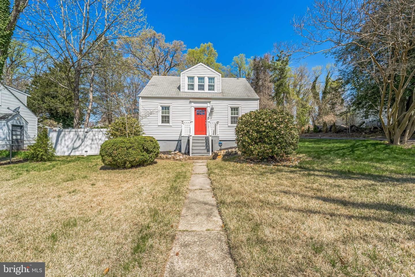 1032 Forest Hills Ave Property Photo