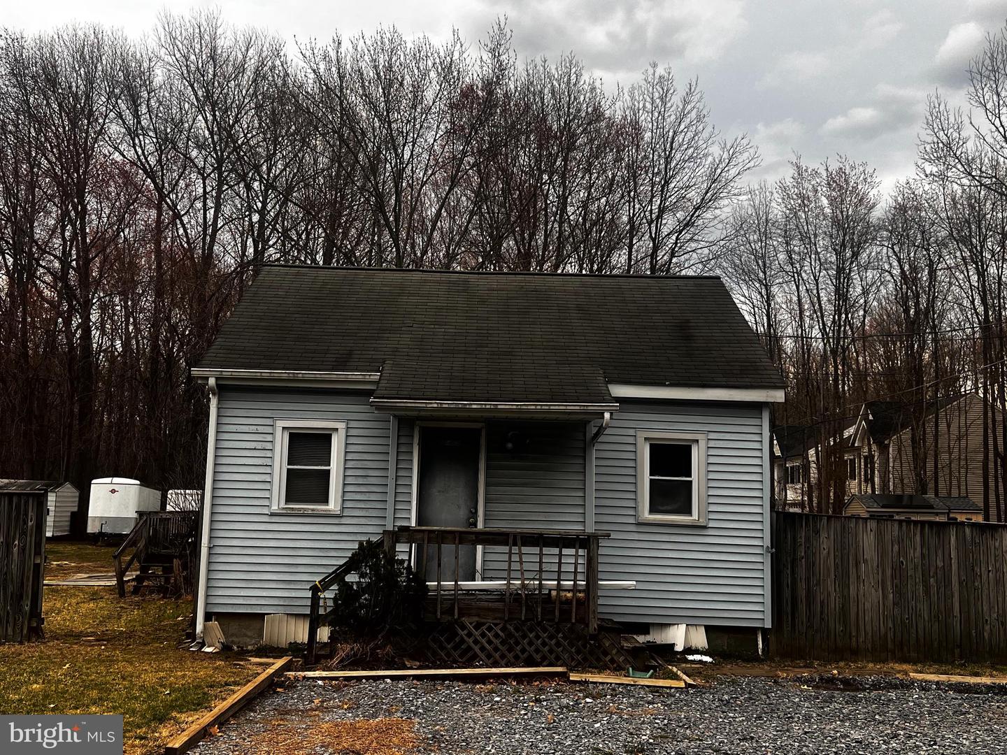 6101 Shady Side Rd Property Photo