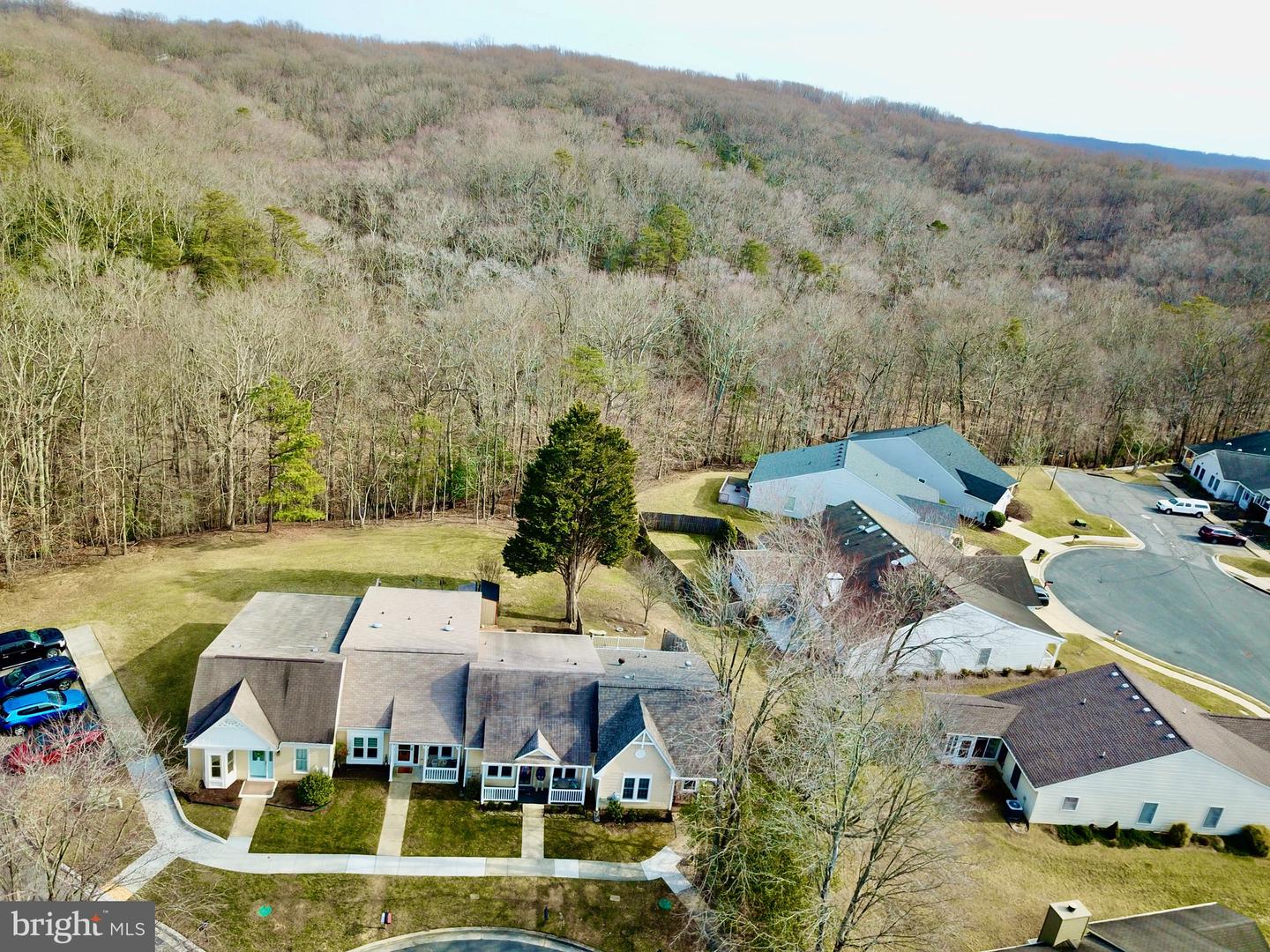 910 Topmast Way Property Photo 3