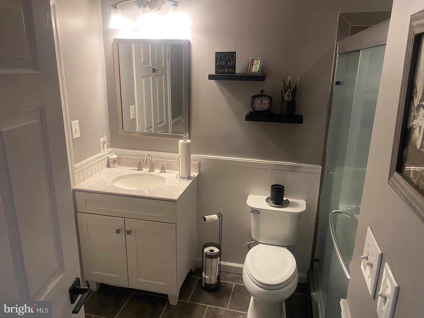 910 Topmast Way Property Photo 11