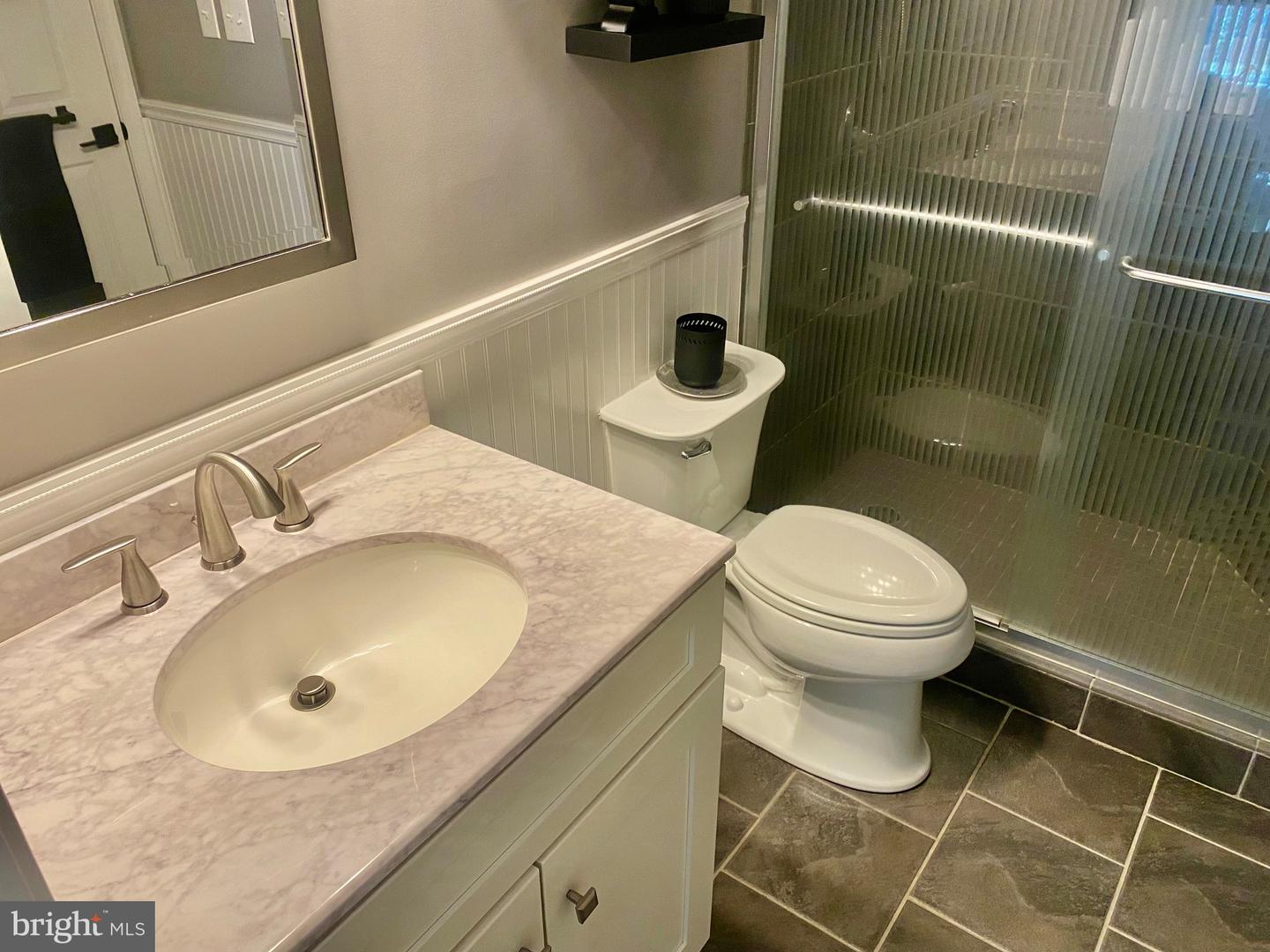 910 Topmast Way Property Photo 13