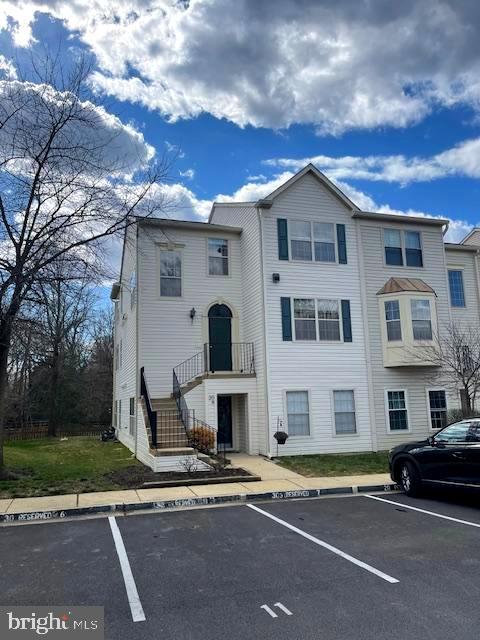 20 Sandstone Ct #i Property Photo