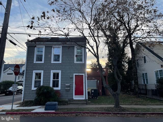 544 Second St Property Photo