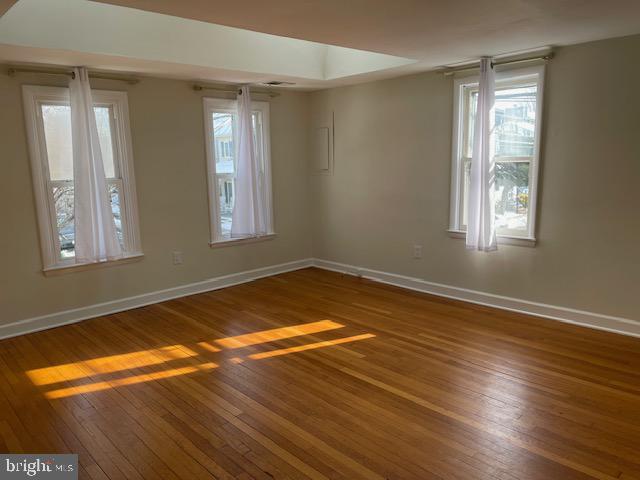 544 Second St Property Photo 4