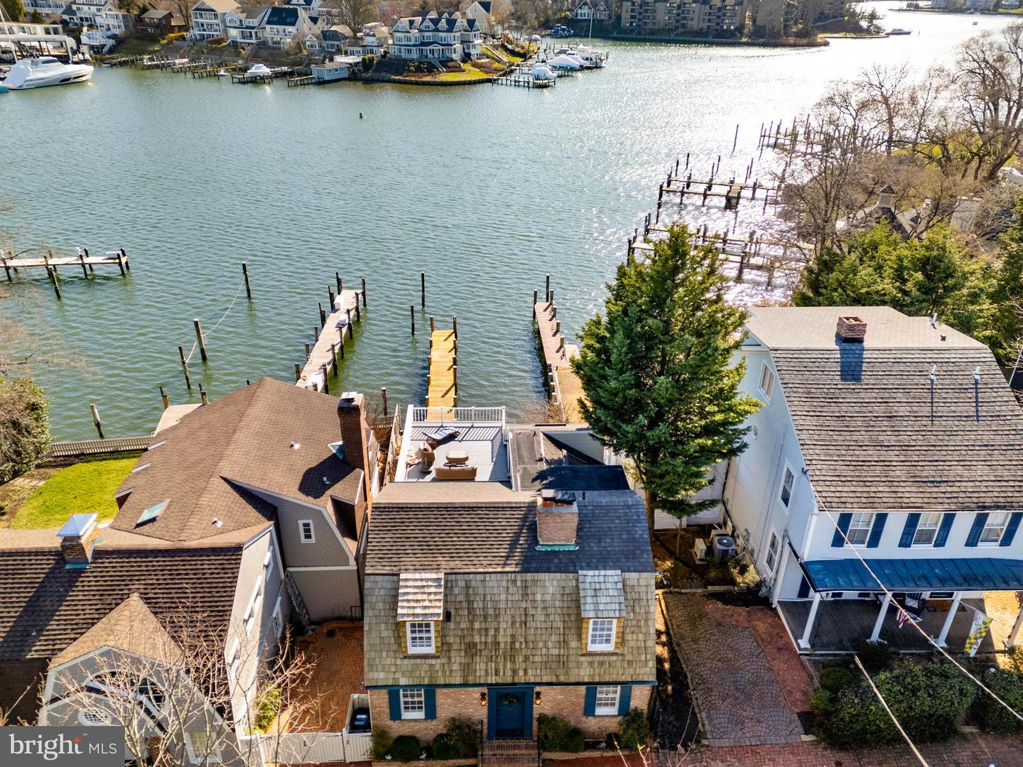 9 Shipwright St Property Photo 2