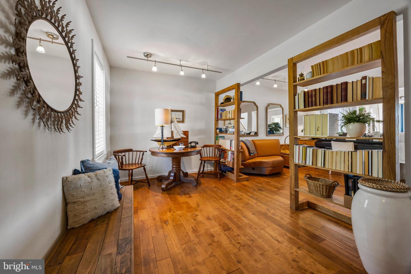 9 Shipwright St Property Photo 7