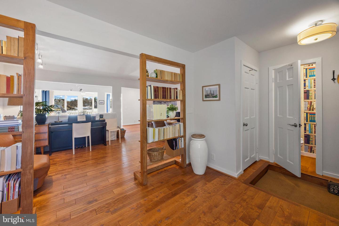 9 Shipwright St Property Photo 8