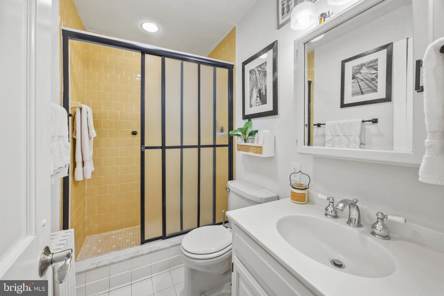 9 Shipwright St Property Photo 33