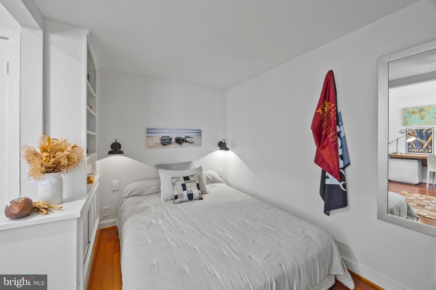 9 Shipwright St Property Photo 35