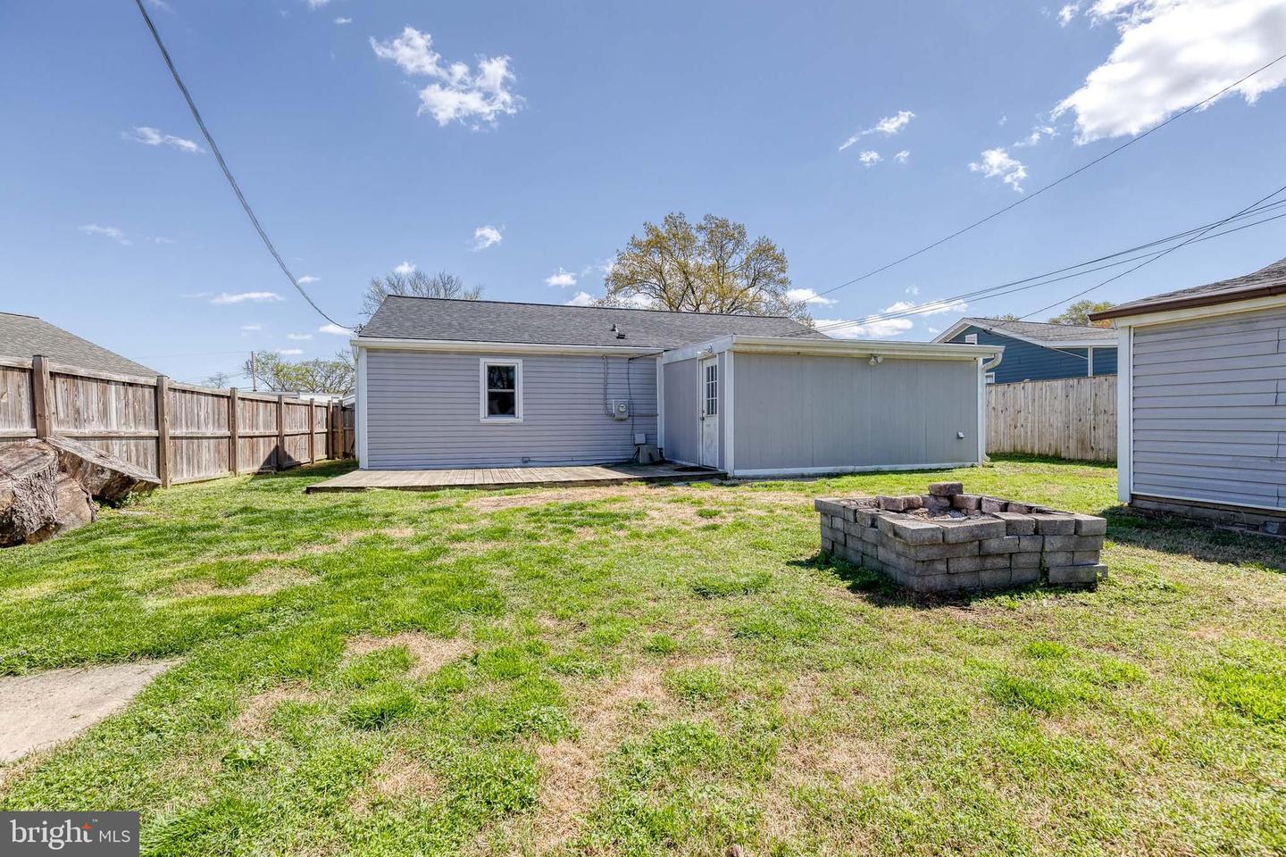 1718 Lansing Rd Property Photo 30