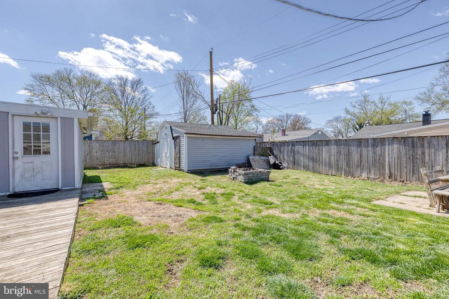 1718 Lansing Rd Property Photo 31
