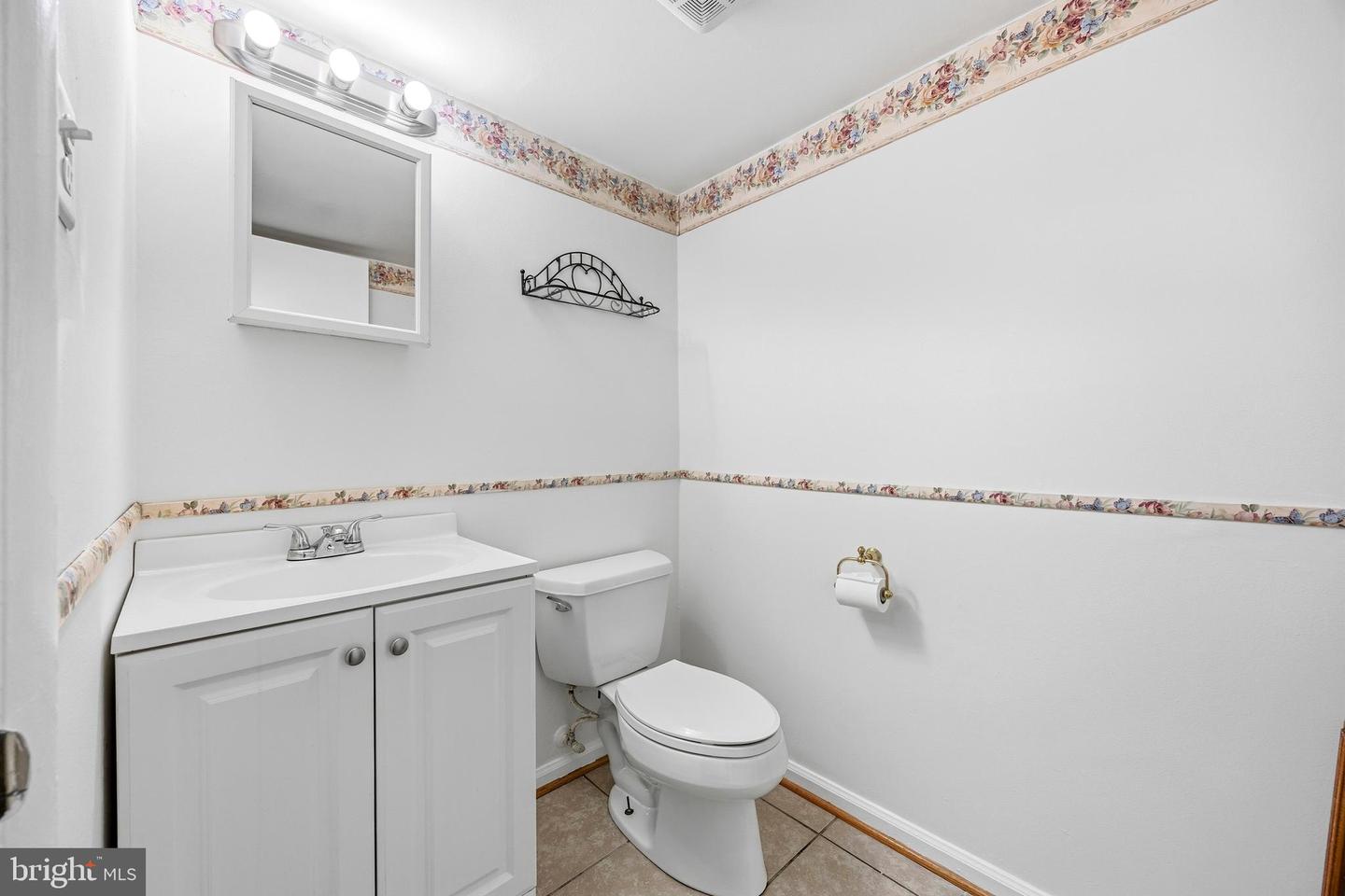 652 Chapelview Dr Property Photo 22