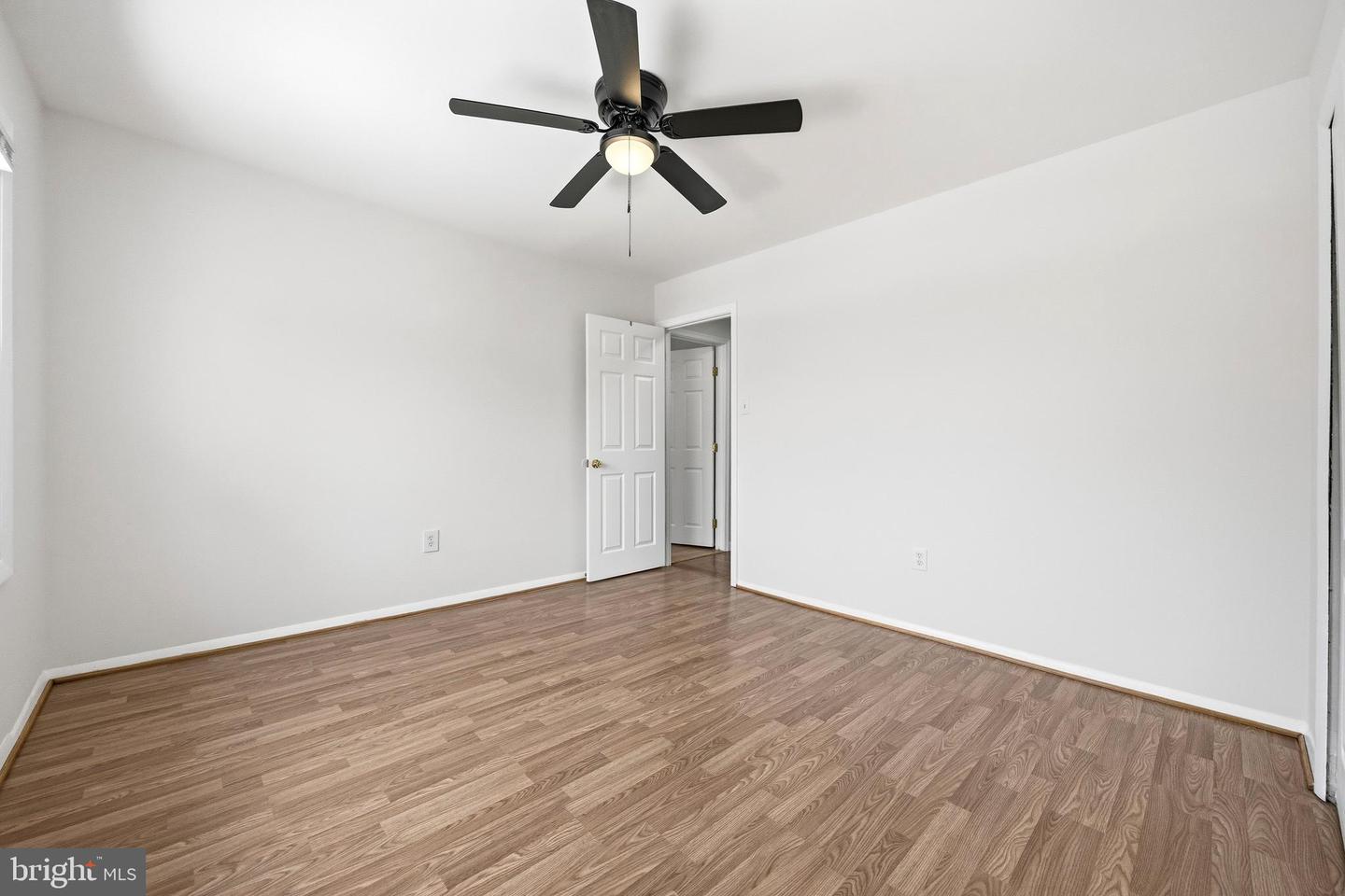 652 Chapelview Dr Property Photo 34