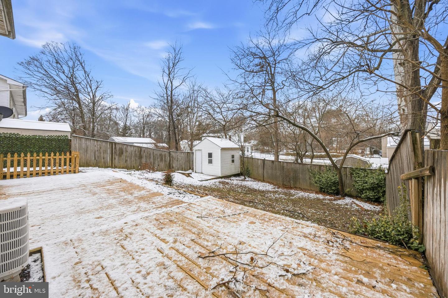 652 Chapelview Dr Property Photo 44