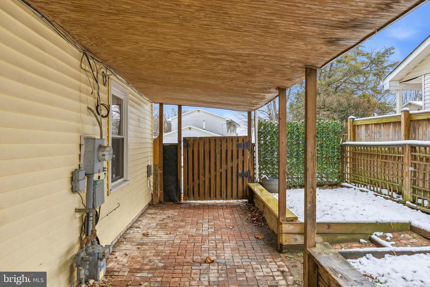 652 Chapelview Dr Property Photo 50