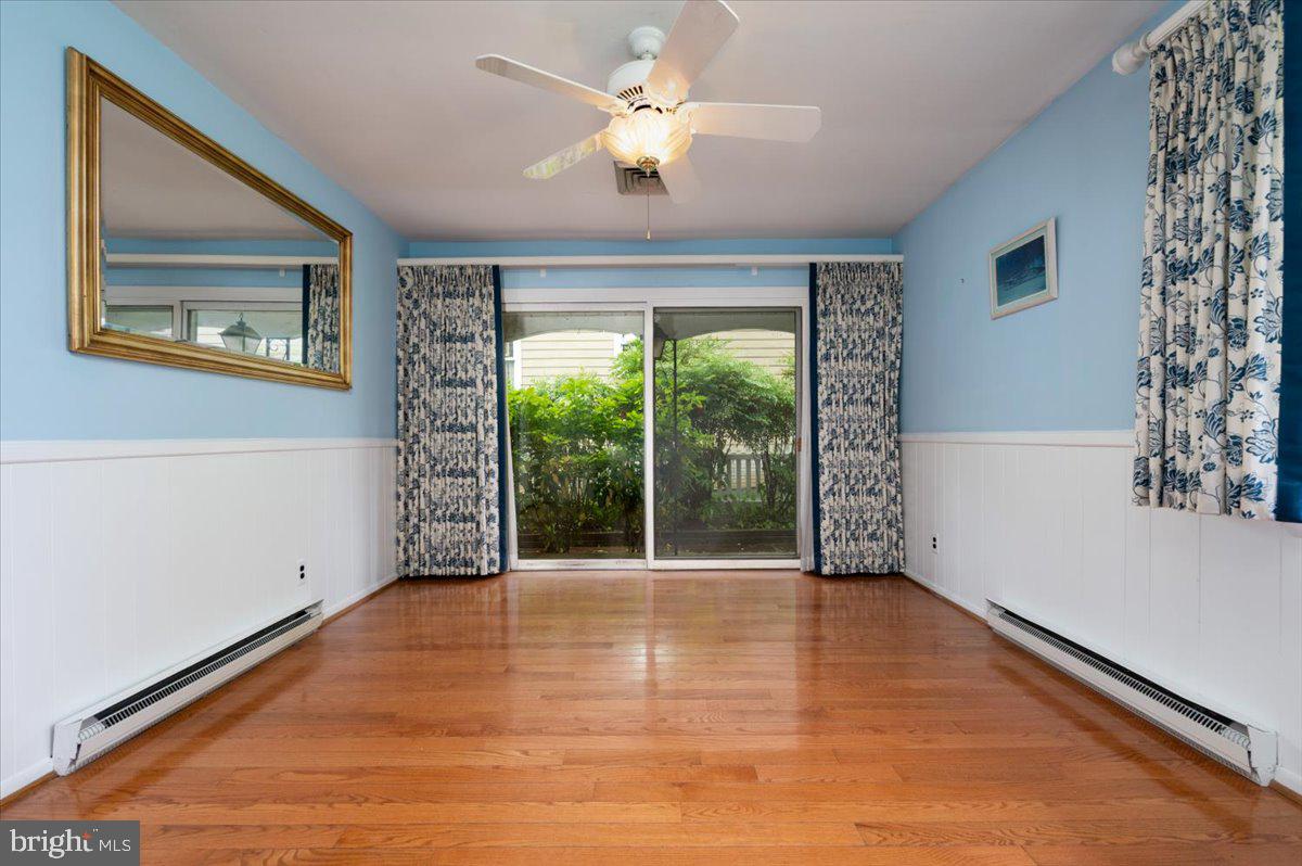 703 Glendon Ave Property Photo 13