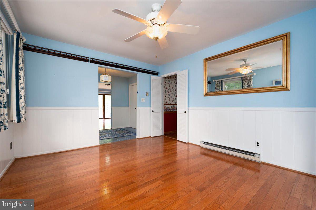 703 Glendon Ave Property Photo 14
