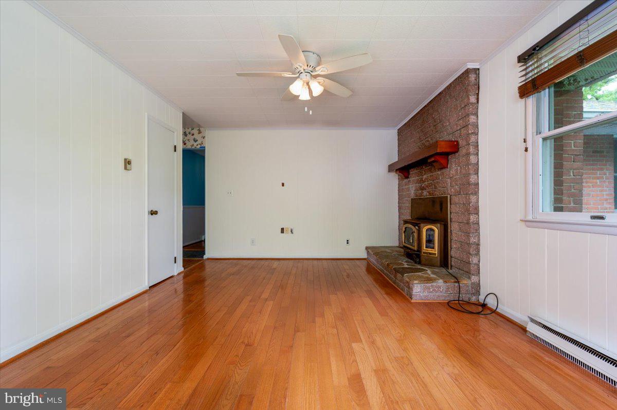 703 Glendon Ave Property Photo 20