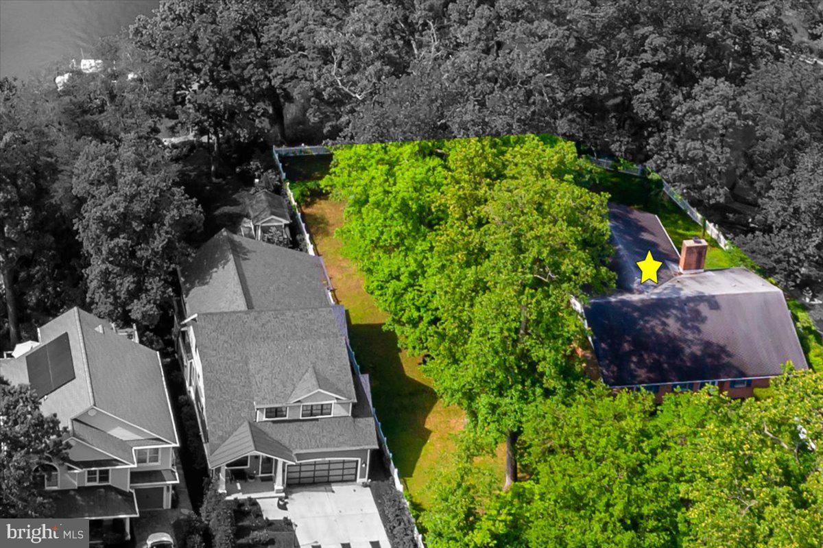 703 Glendon Ave Property Photo 52
