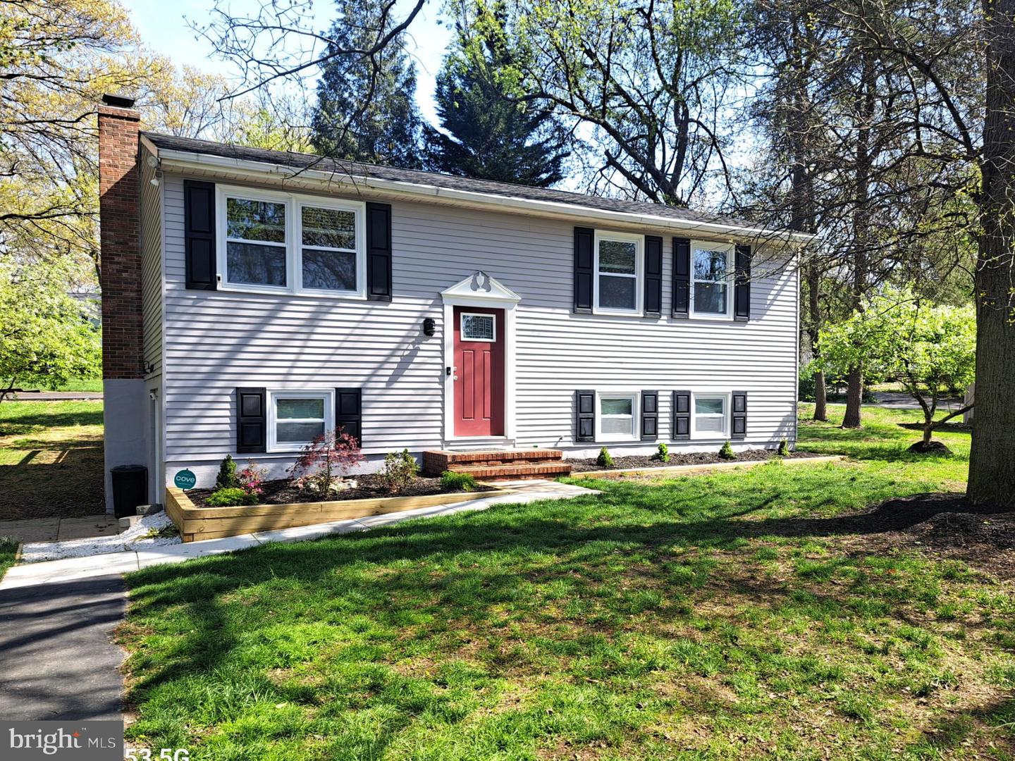 7517 Wigley Ave Property Photo 1