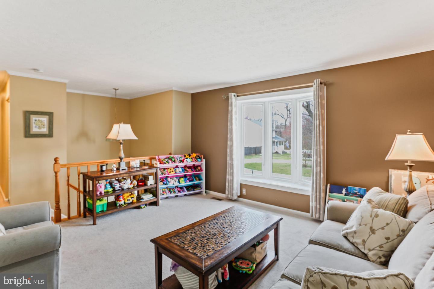 6605 Greenvale Ct Property Photo 3