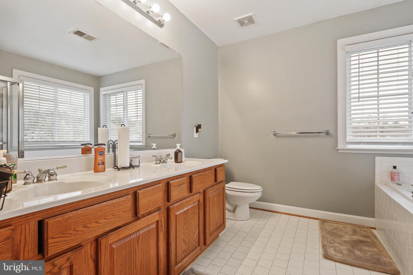 8509 Lexington Dr Property Photo 25